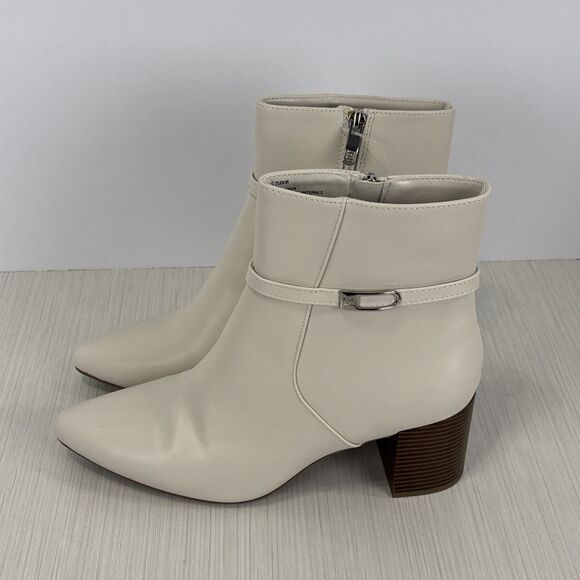 NWT Liz Claiborne Women Cream Tudor Stacked Heel Booties Sz 9 W New $100 Msrp. - Picture 4 of 8